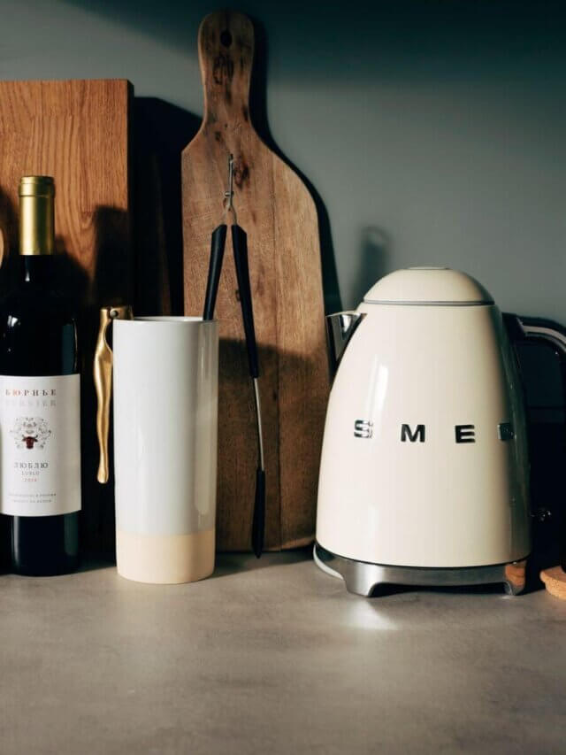 6 Best Electric Kettles In India Under 1000 – Reviews & Buying Guide